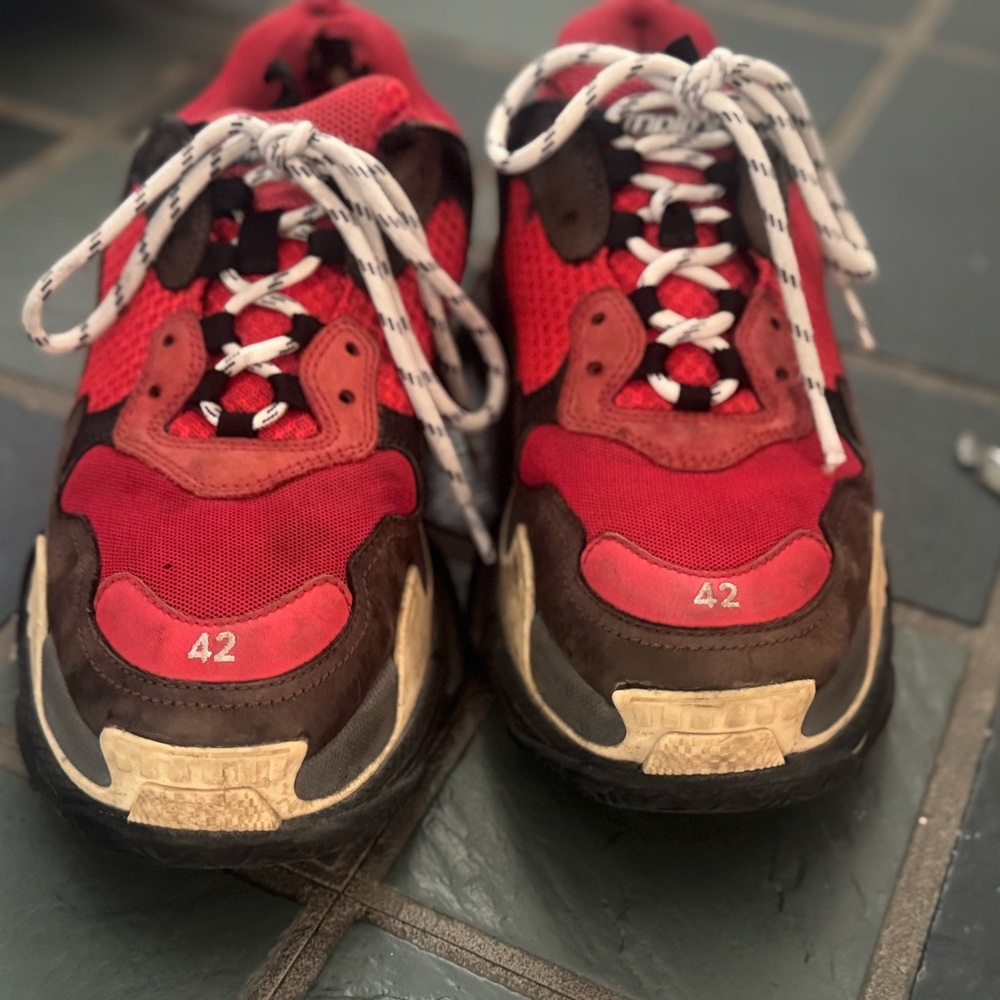 Balenciaga Red and Black Triple S Sneakers - Picture 2 of 7